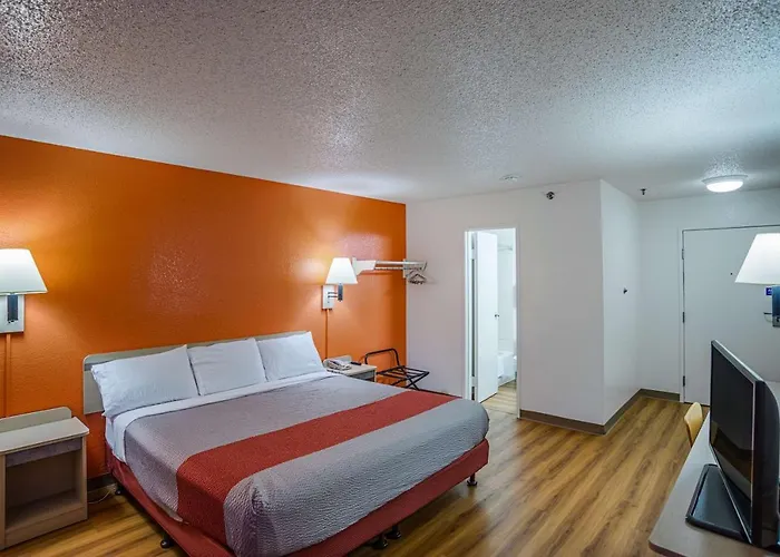 Hotel 6 Tucson, Az - North 4*