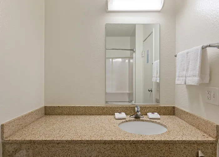 6 Tucson, Az - North Cortaro